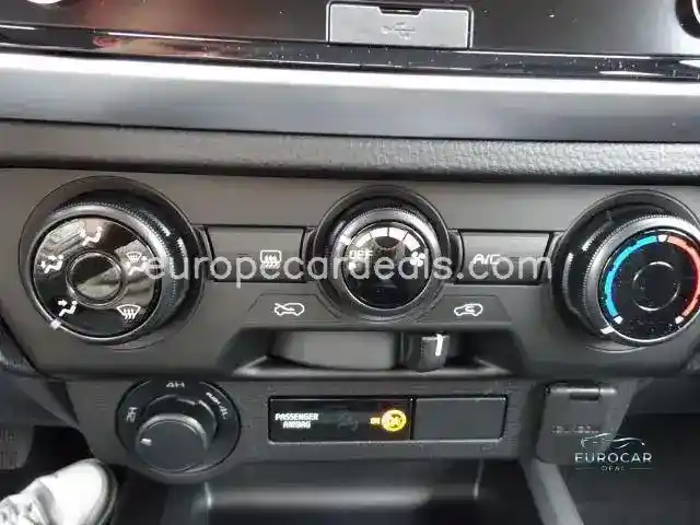 Space Cab 4WD LS PDC CarPlay Jägerrabatt
