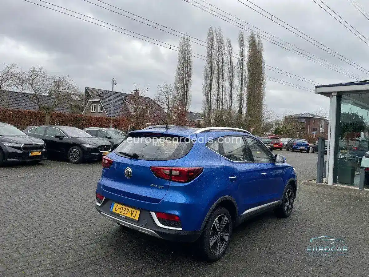 MG ZS