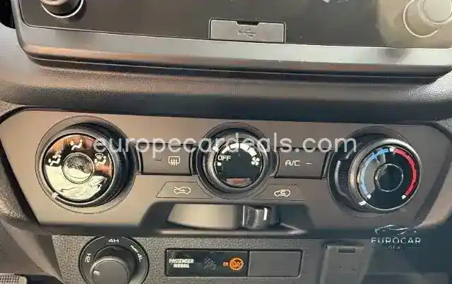 Double Cab 4WD L 1.9 TD ACC Android Auto D