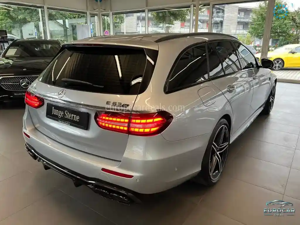 Mercedes-Benz E 63 AMG
