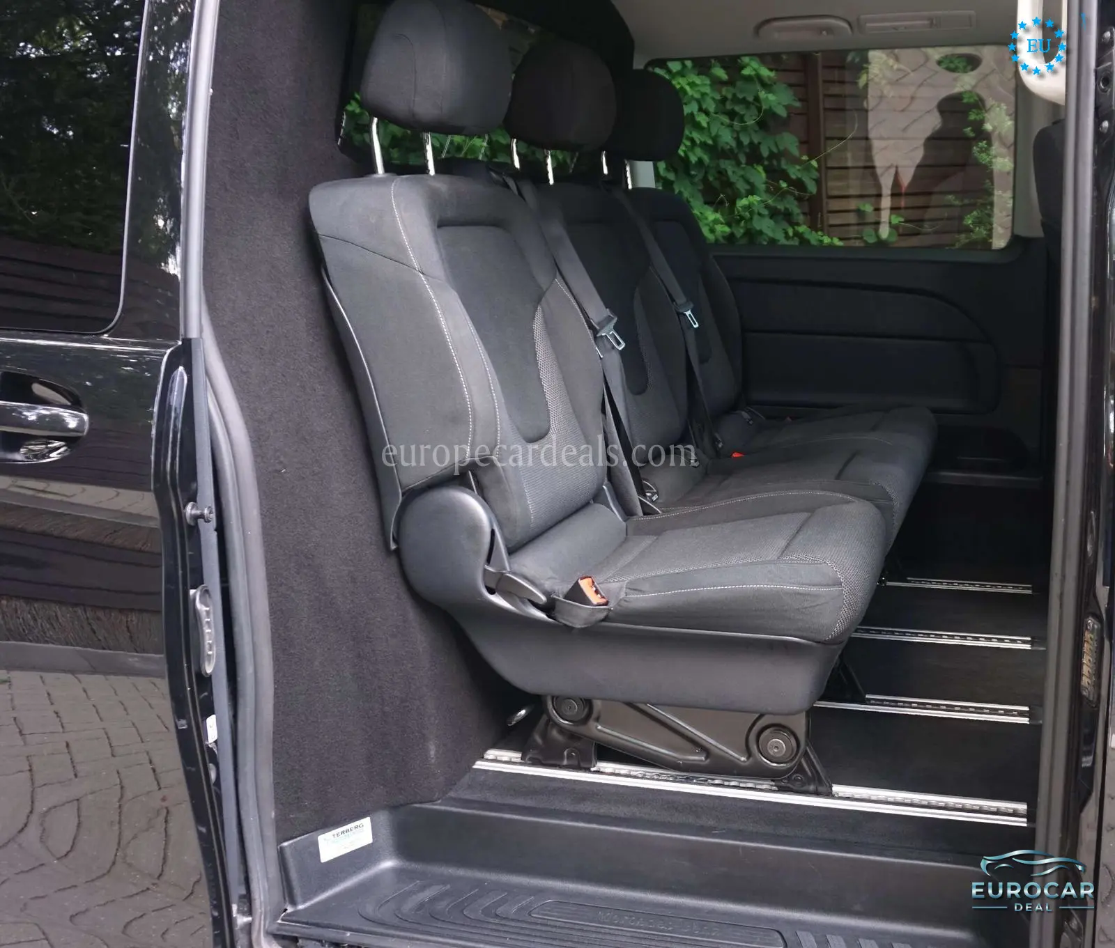 Mercedes-Benz V 220