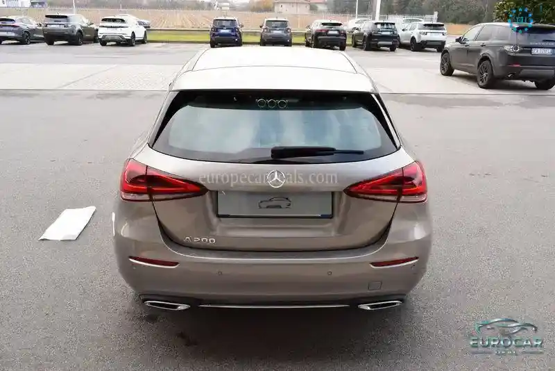 Mercedes-Benz A 200