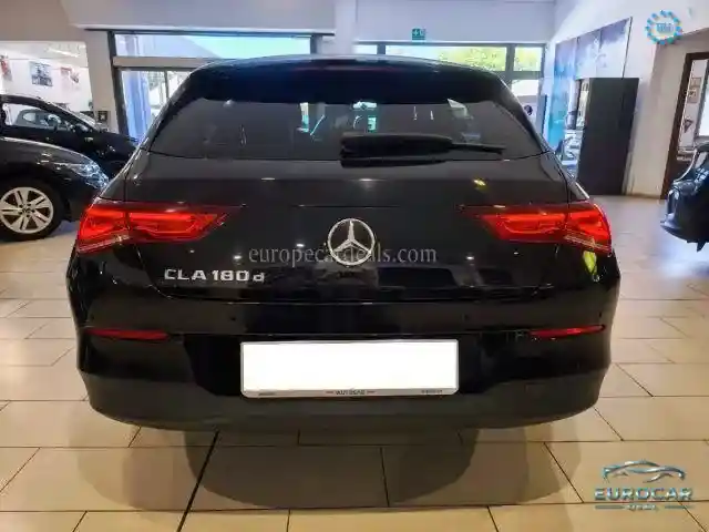 Mercedes-Benz CLA 180 Shooting Brake