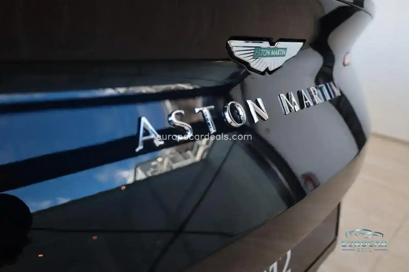 Aston Martin DB12