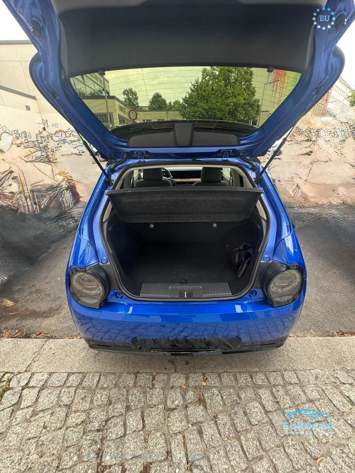 Honda e