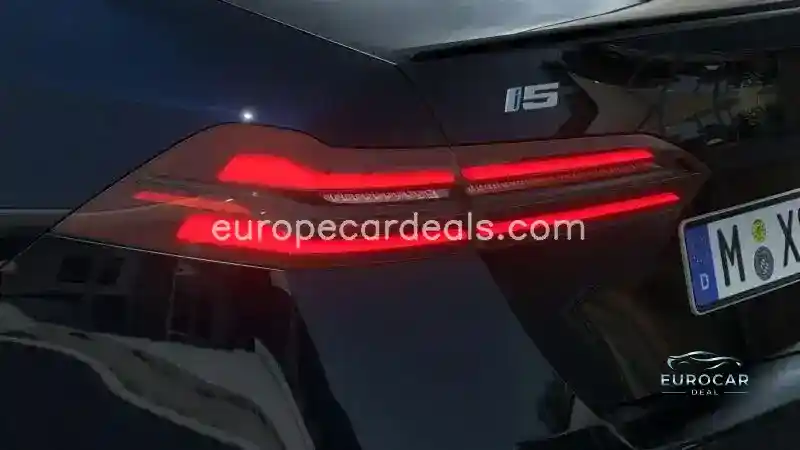 BMW i5