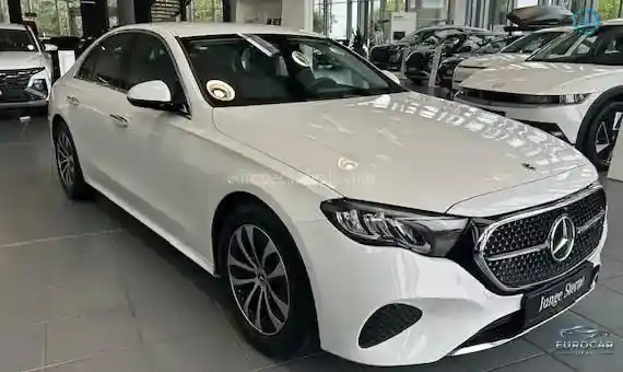 Mercedes-Benz E 200