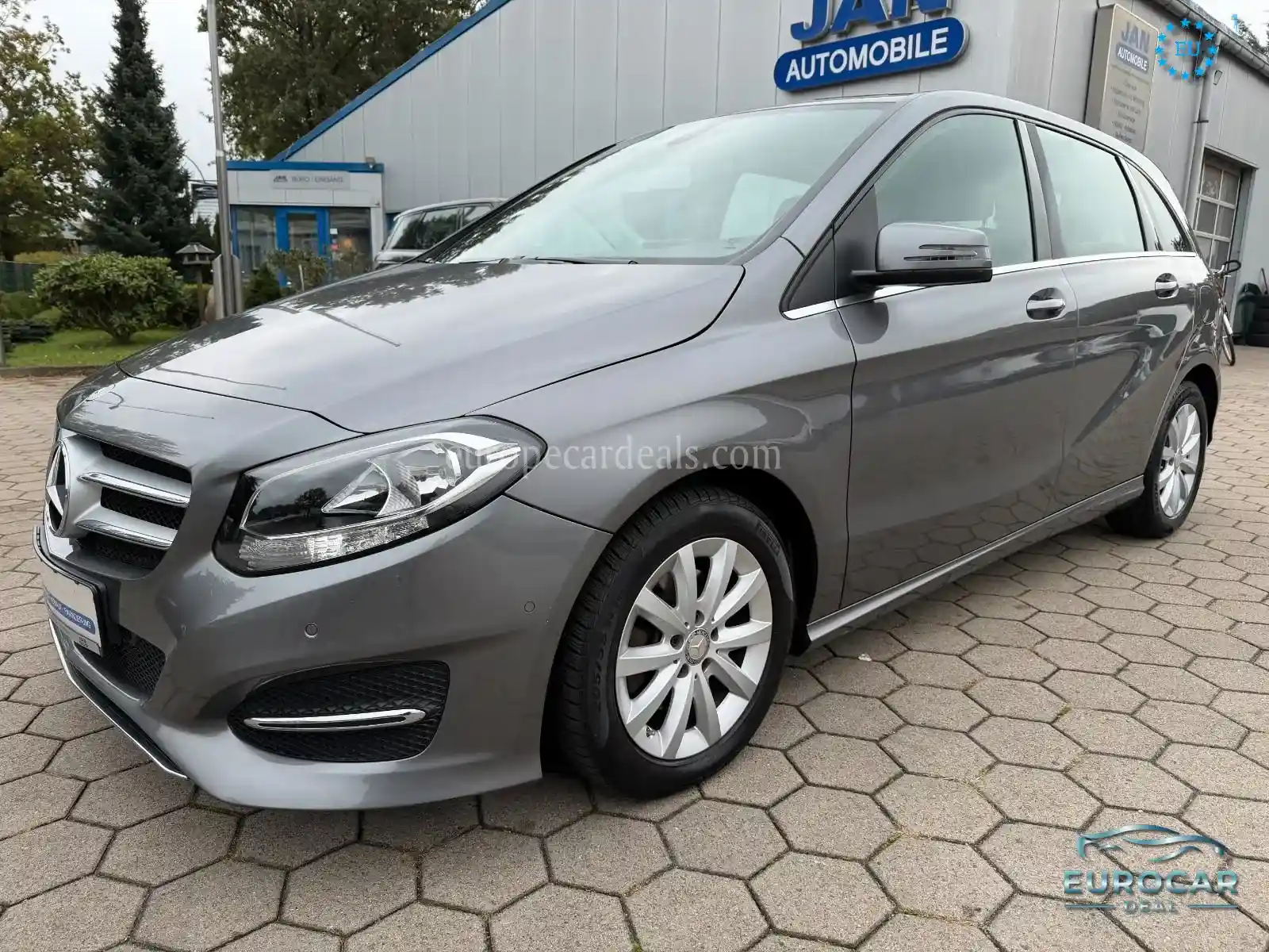 Mercedes-Benz B 200