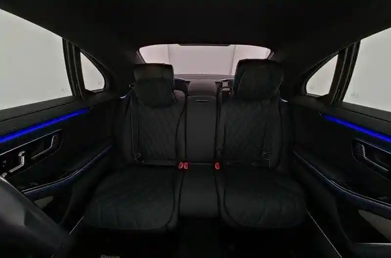 Mercedes-Benz S 500