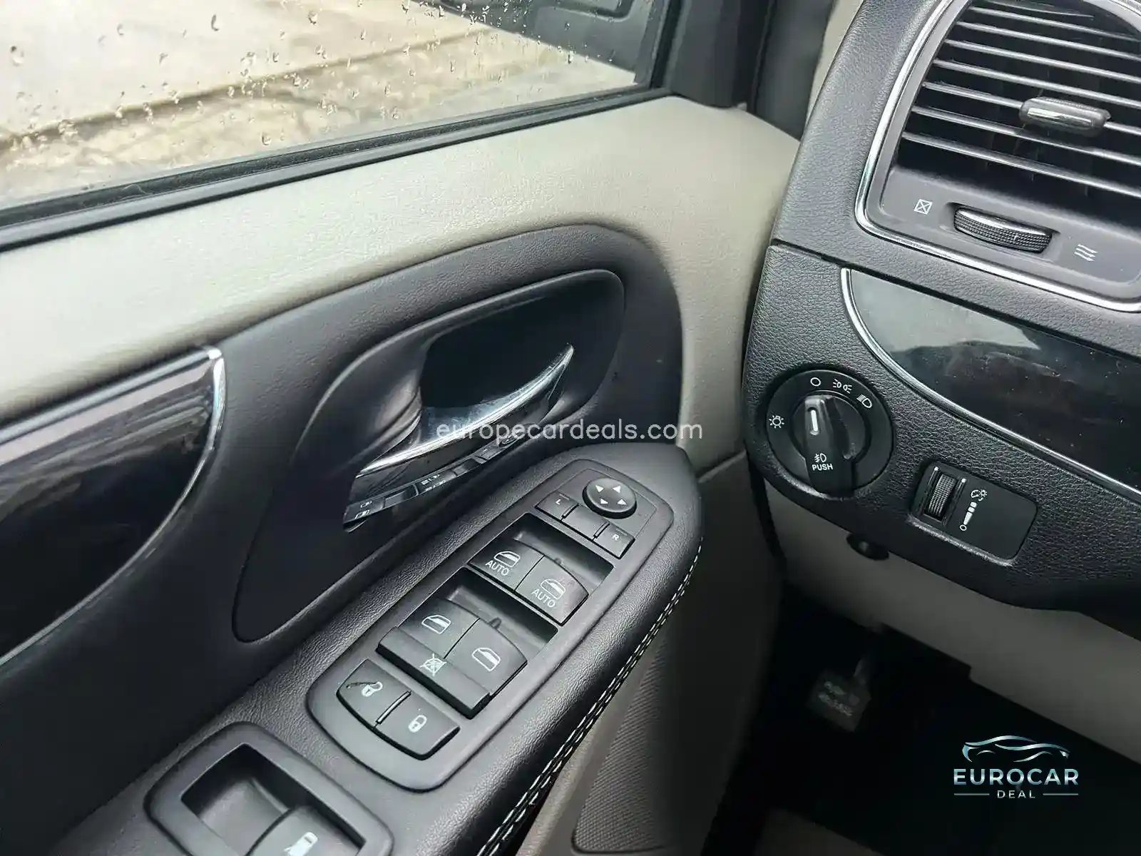 Dodge Grand Caravan
