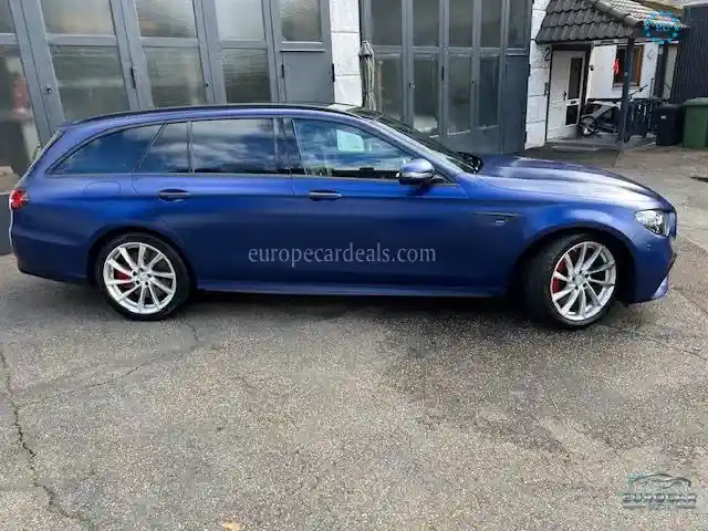 Mercedes-Benz E 63 AMG