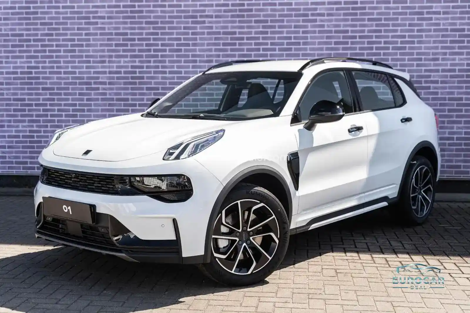 Lynk&Co 01