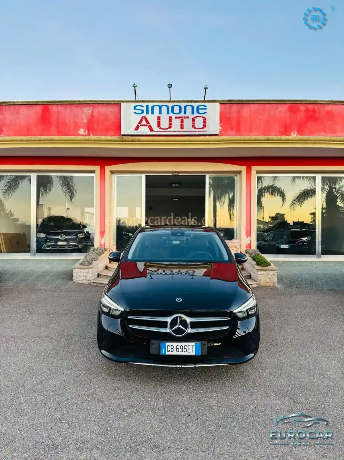 Mercedes-Benz B 180