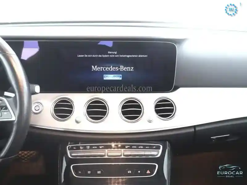 Mercedes-Benz E 220