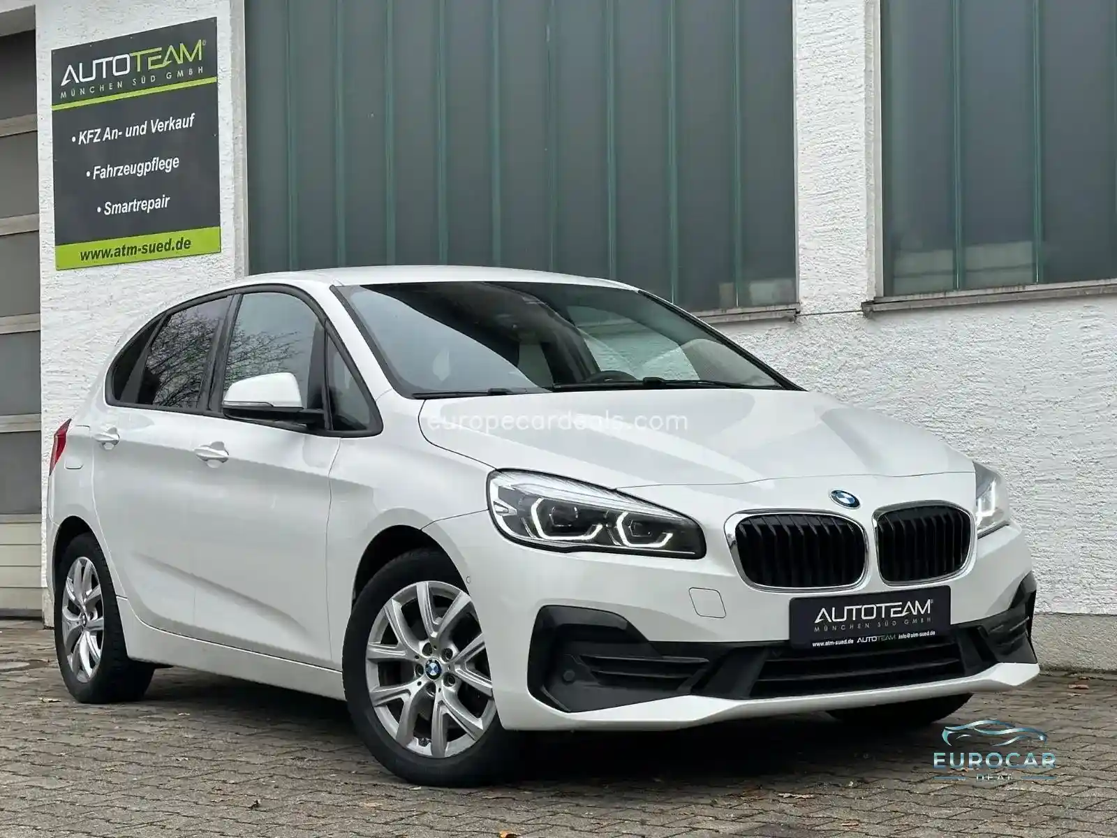 BMW 225