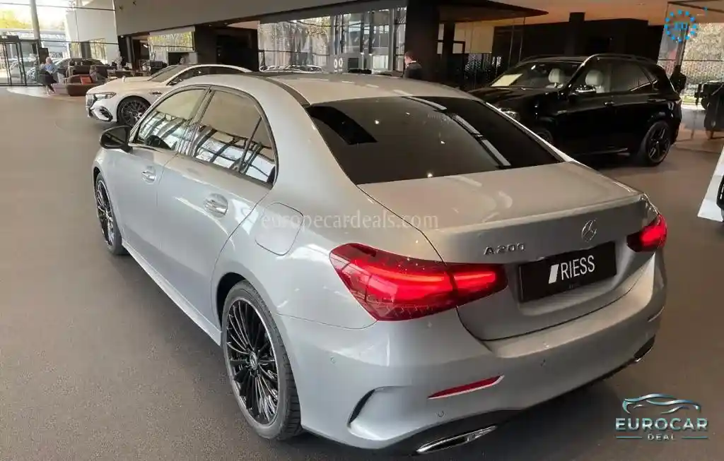 Mercedes-Benz A 200