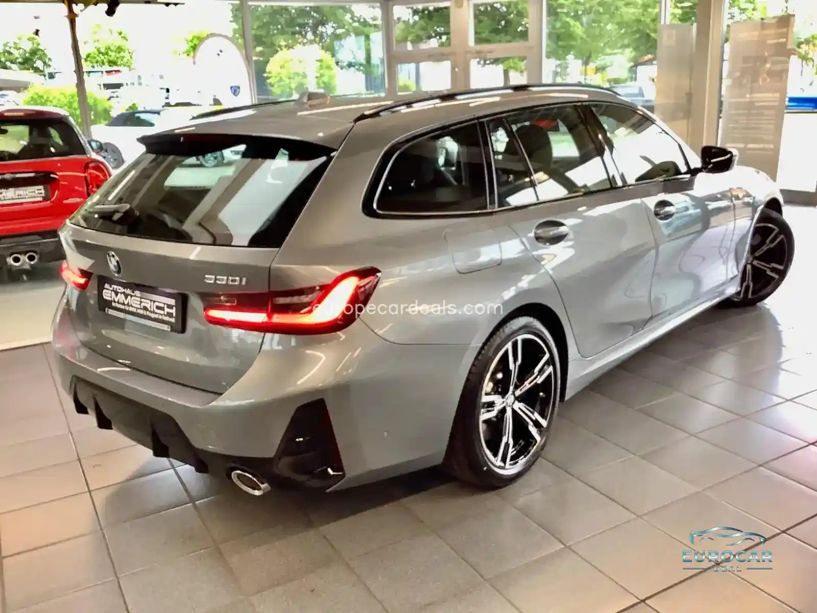 BMW 330