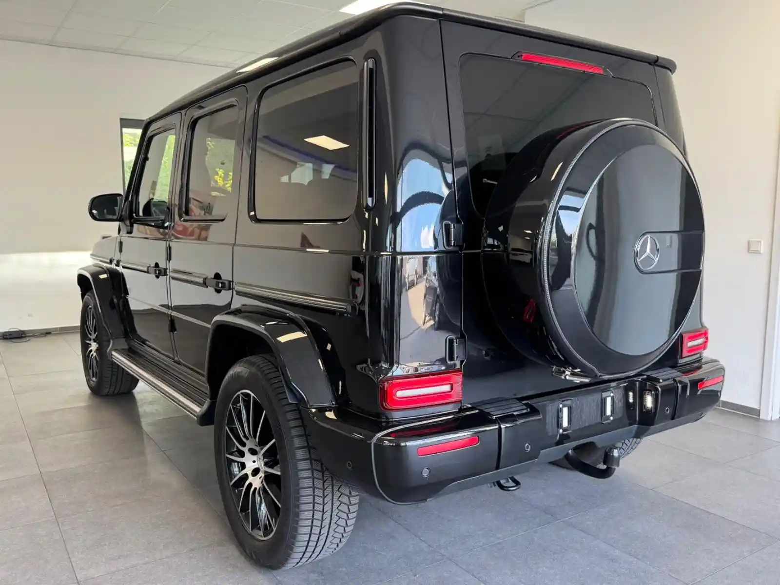 Mercedes-Benz G 500