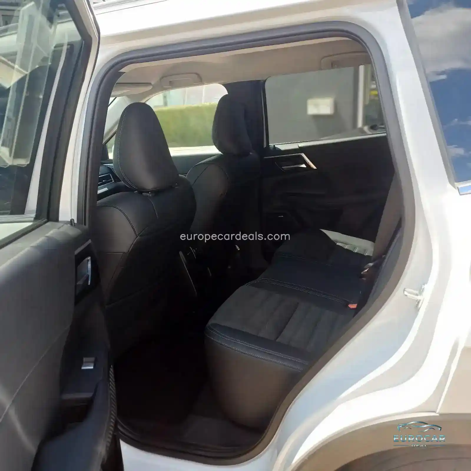 Mitsubishi Plug-in Hybrid Outlander