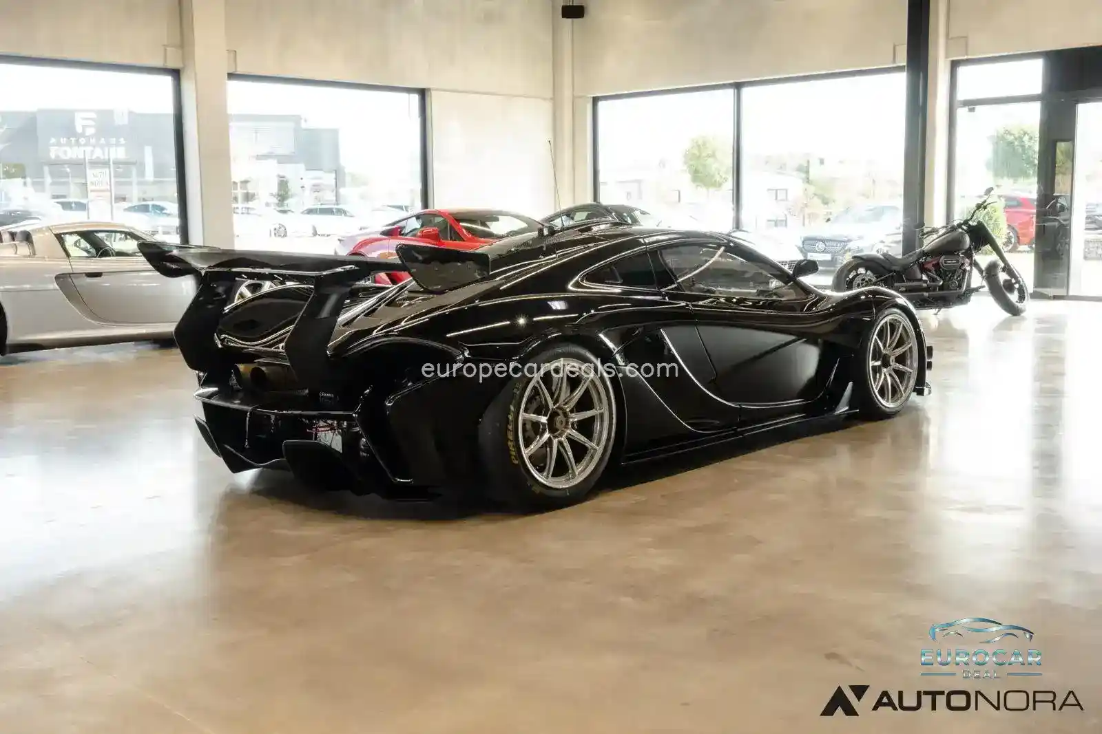 McLaren P1