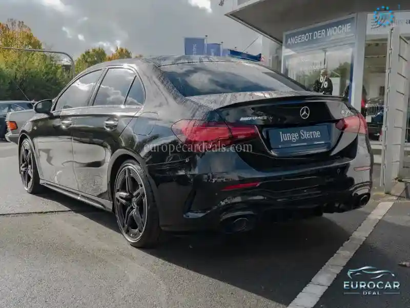 Mercedes-Benz A 35 AMG