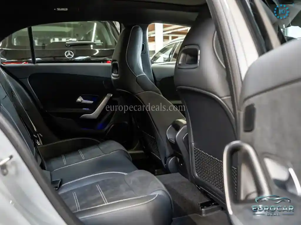 Mercedes-Benz A 220