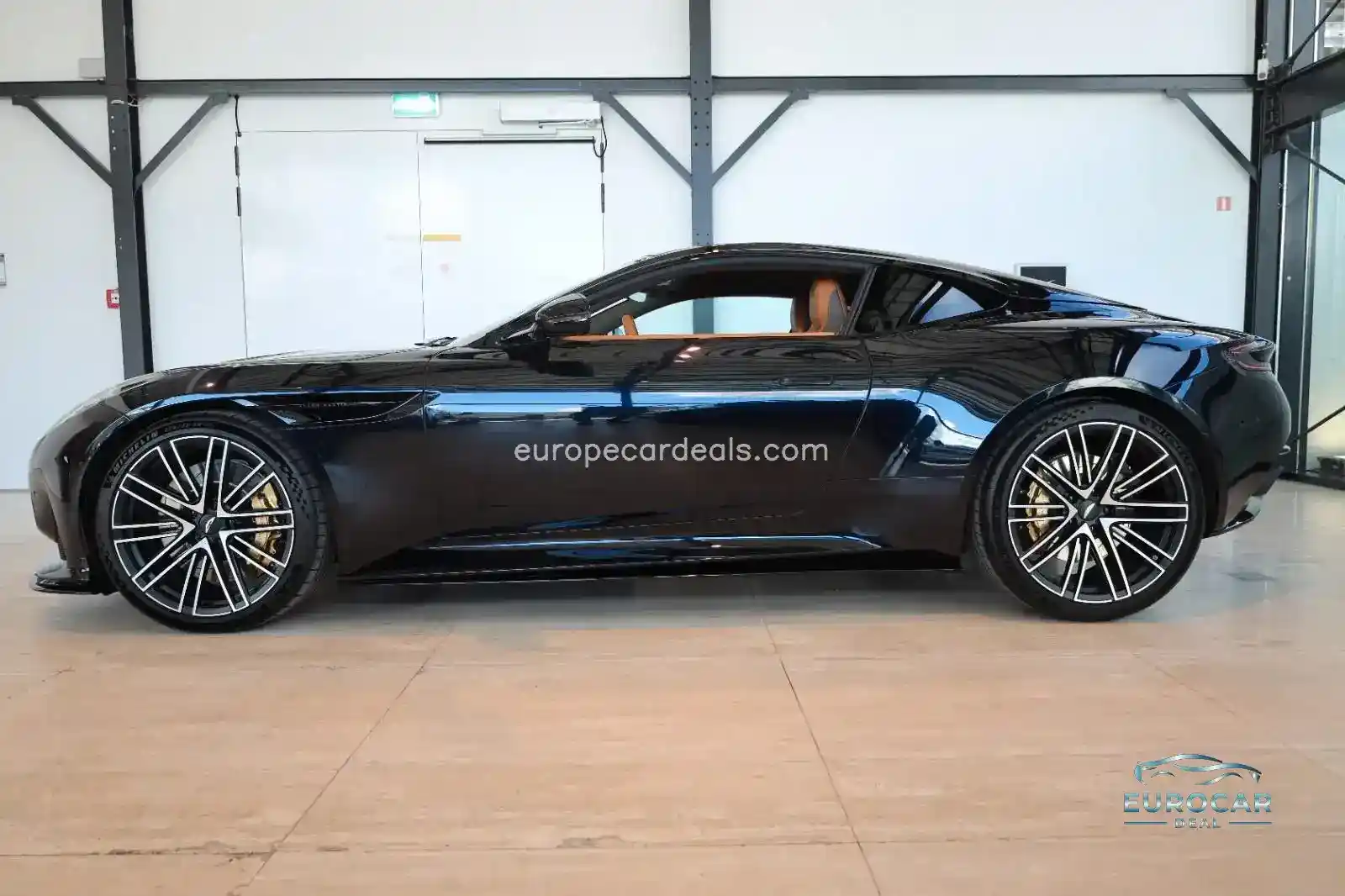 Aston Martin DB12