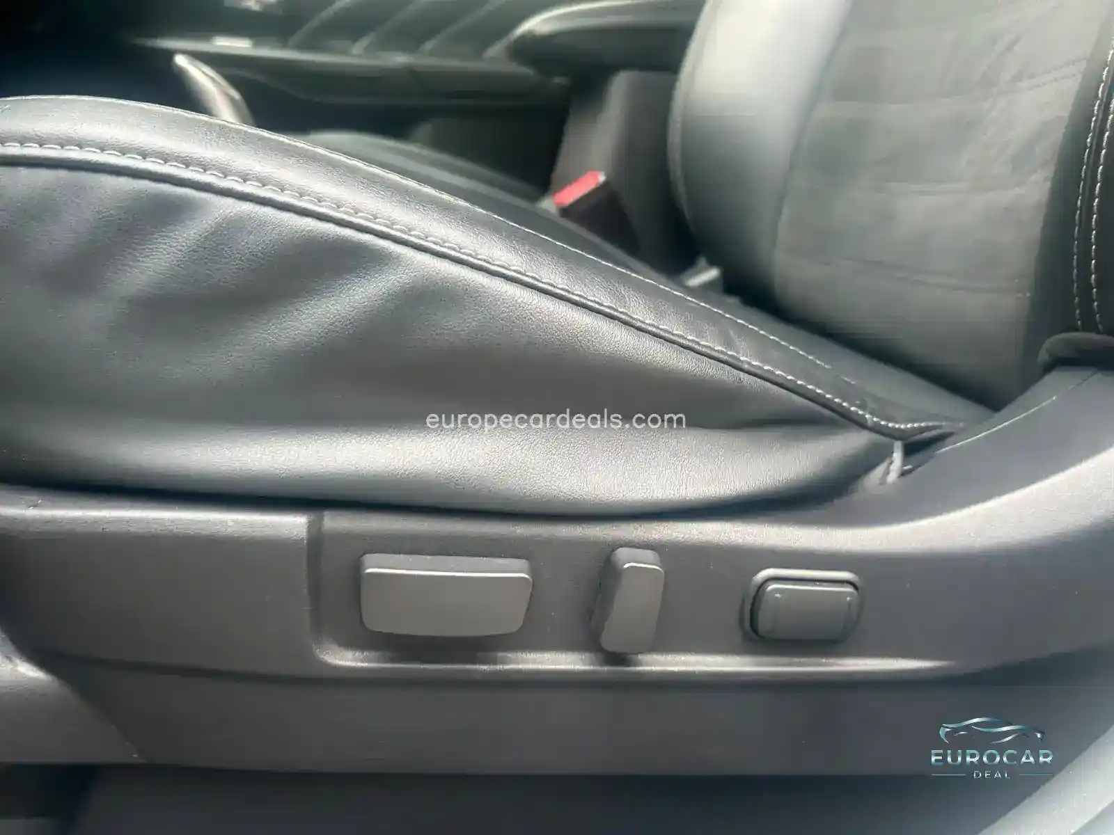 Mitsubishi Plug-in Hybrid Outlander