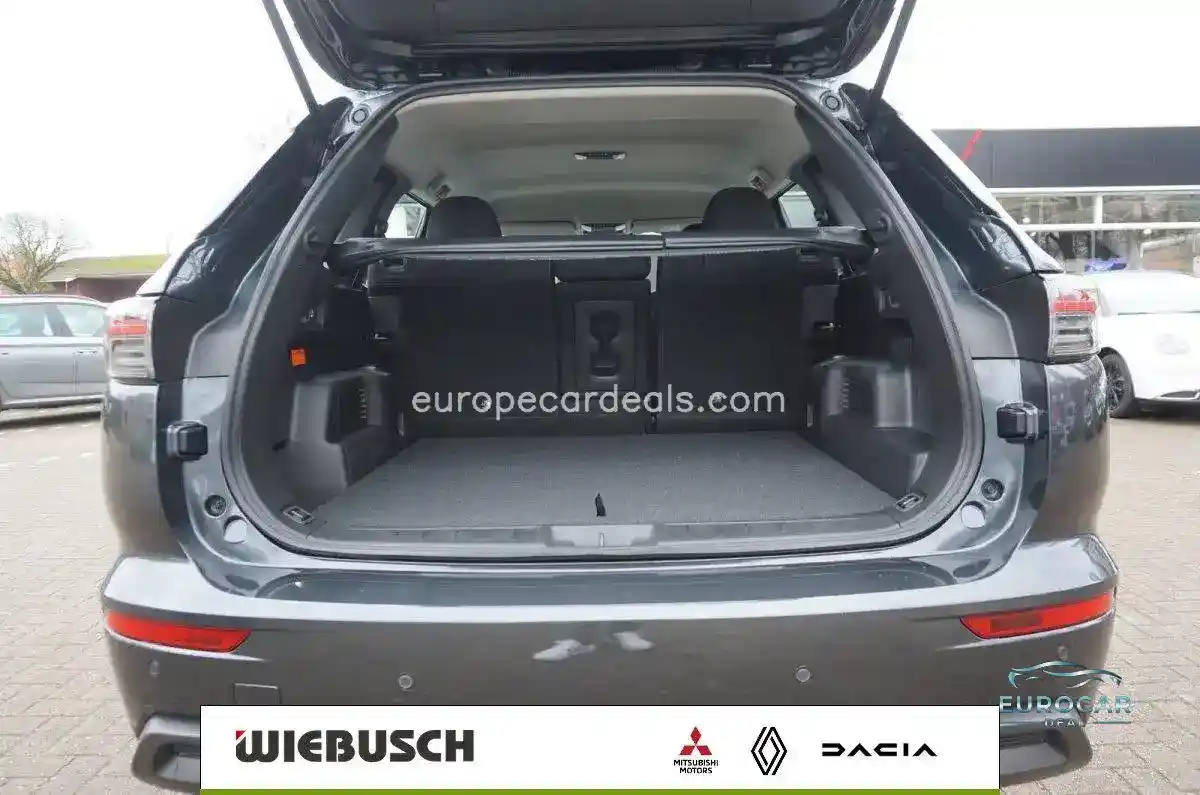 Mitsubishi Plug-in Hybrid Outlander