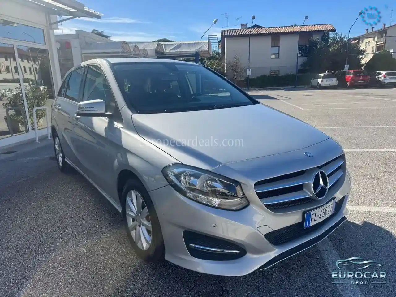 Mercedes-Benz B 180