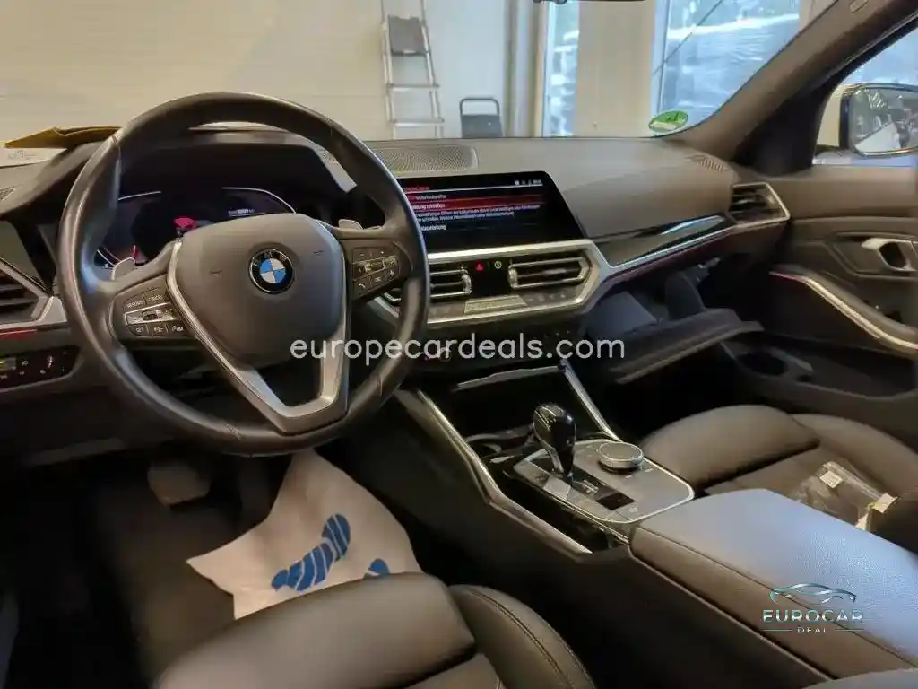 BMW 330