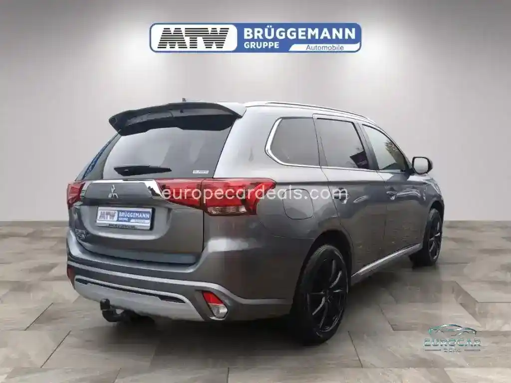 Mitsubishi Plug-in Hybrid Outlander