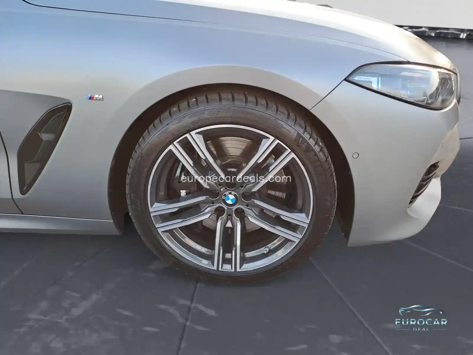 BMW 840