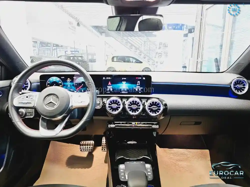 Mercedes-Benz A 220