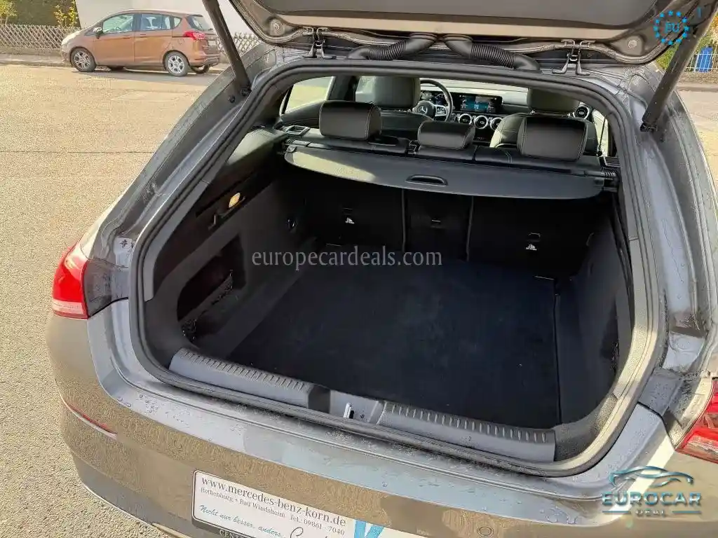 Mercedes-Benz CLA 180 Shooting Brake