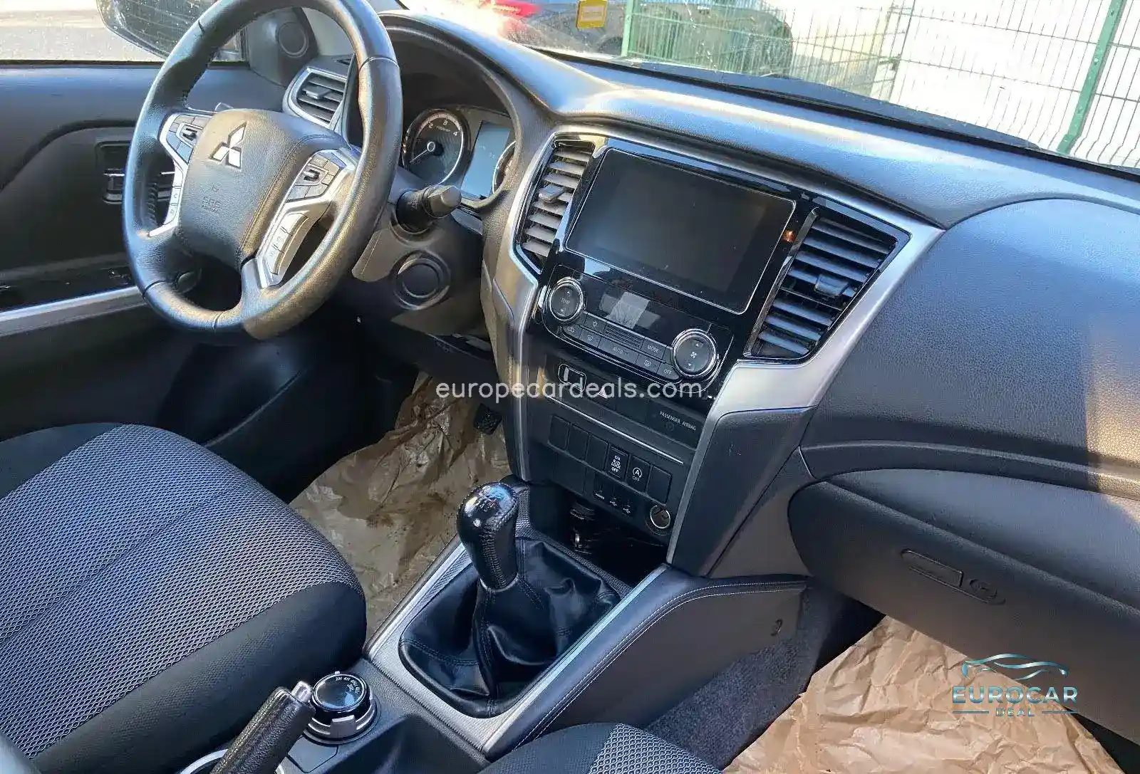 Mitsubishi L200