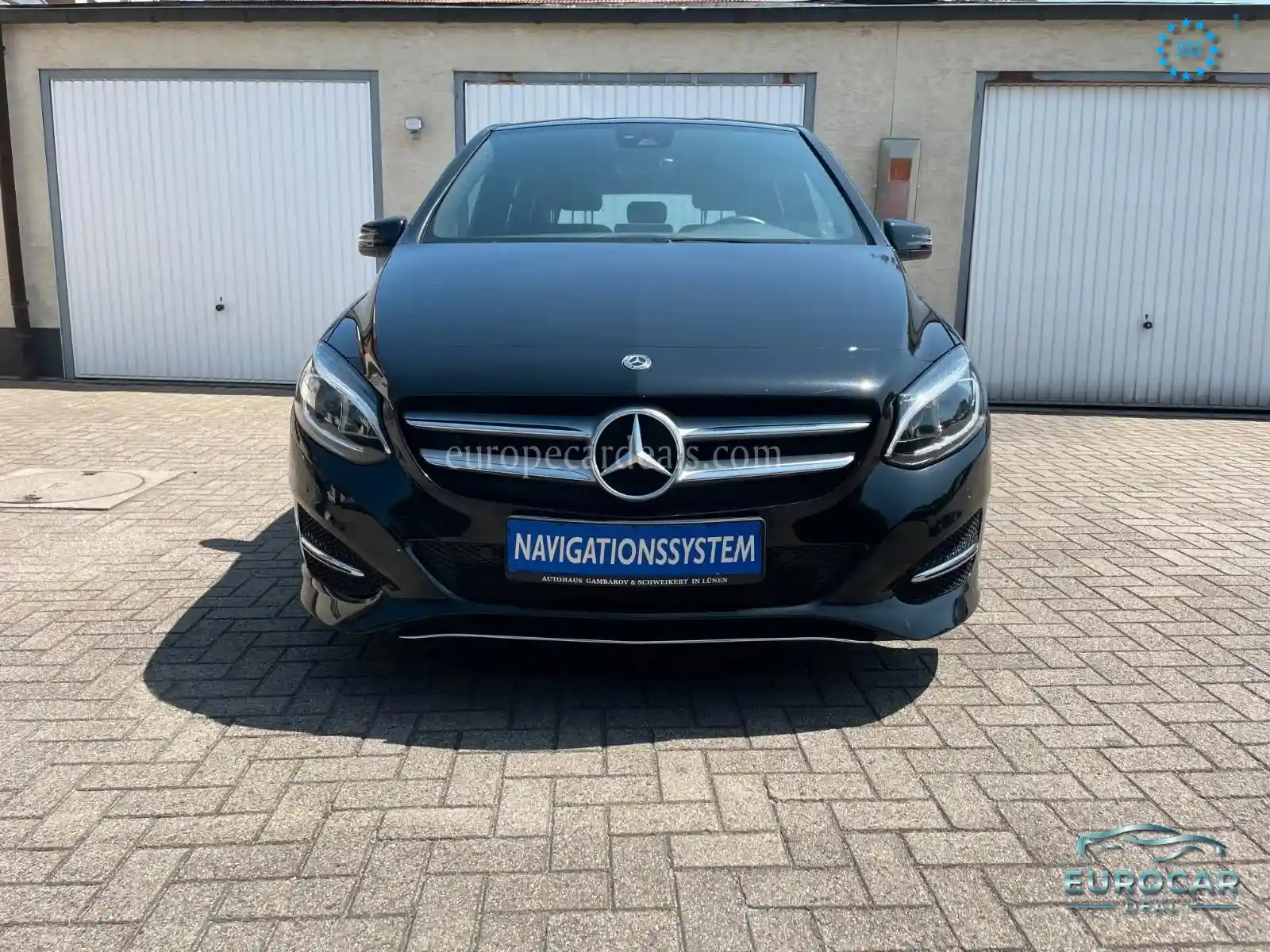 Mercedes-Benz B 180