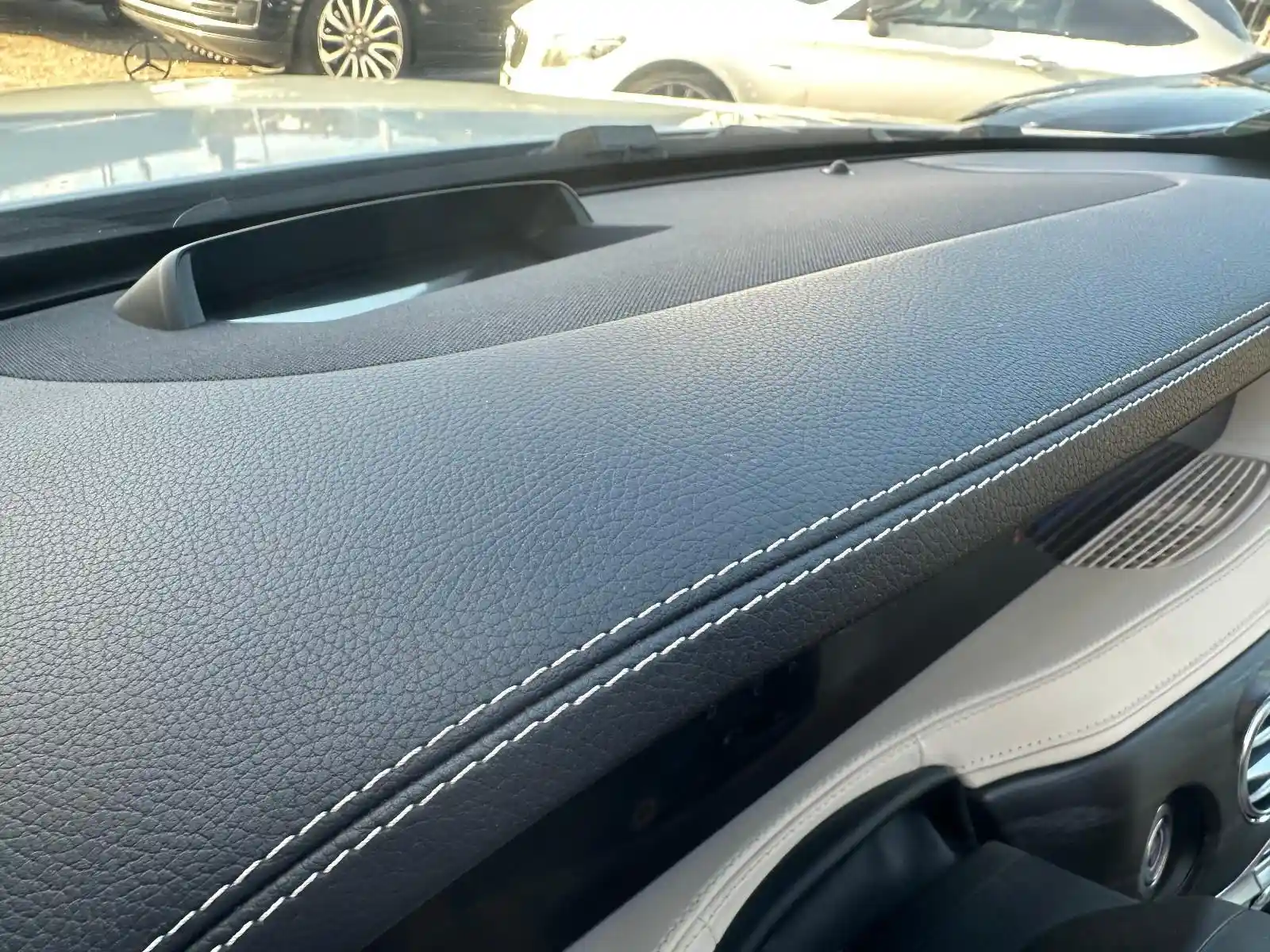 Mercedes-Benz S 560