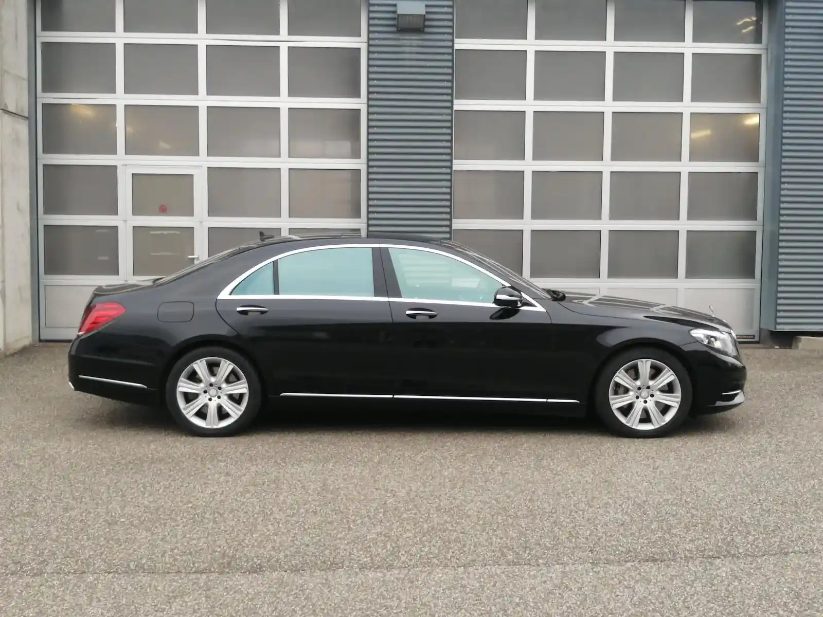 Mercedes-Benz S 600