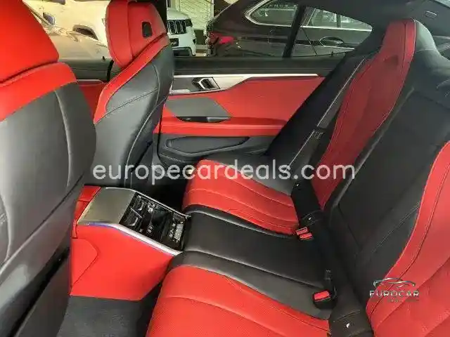 BMW 840