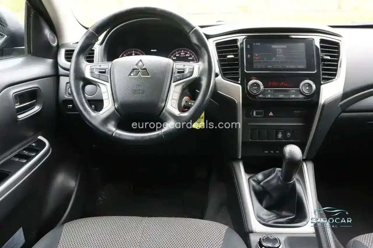 Mitsubishi L200
