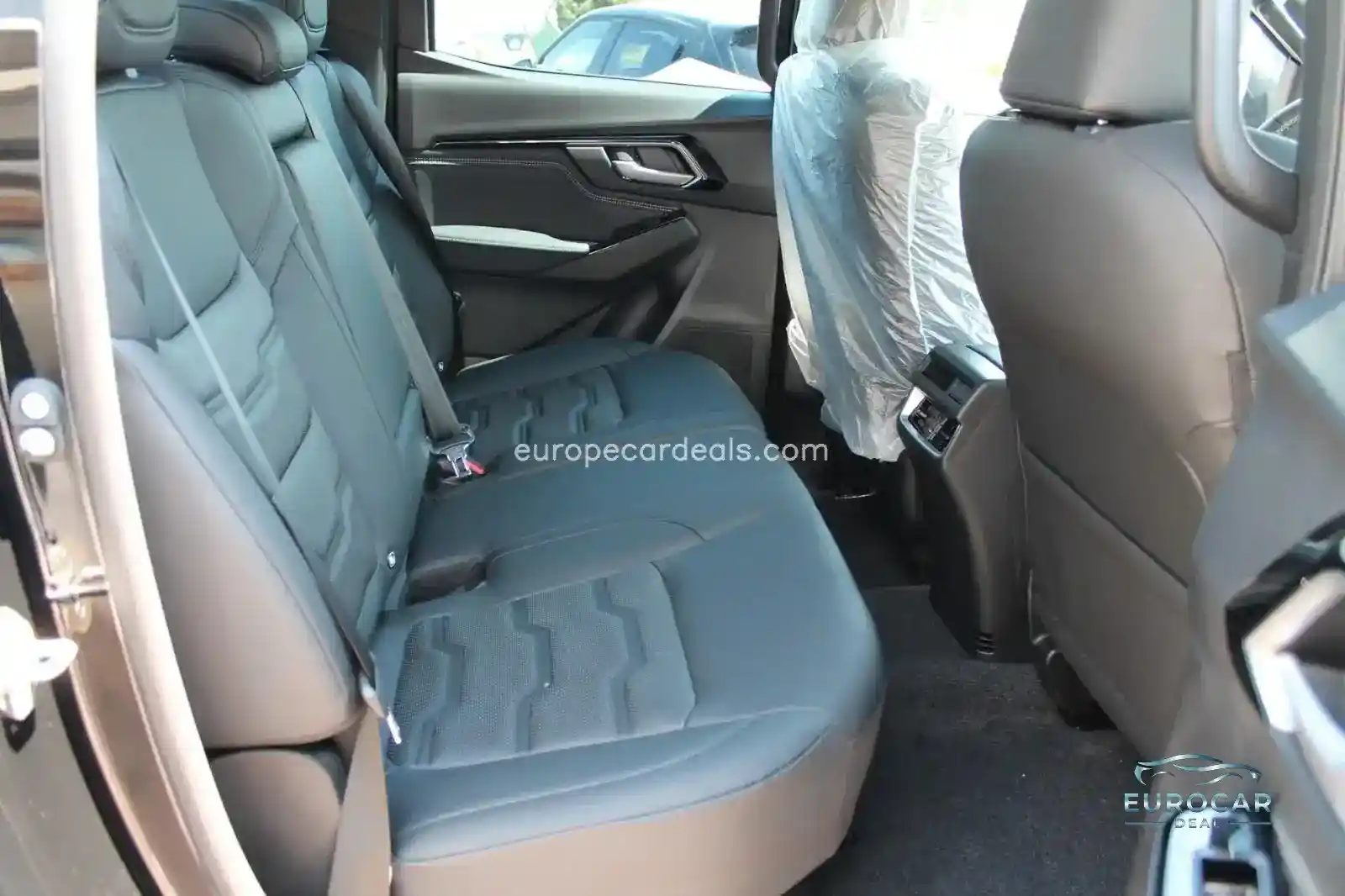 Double Cab 4WD V-CROSS Automatik