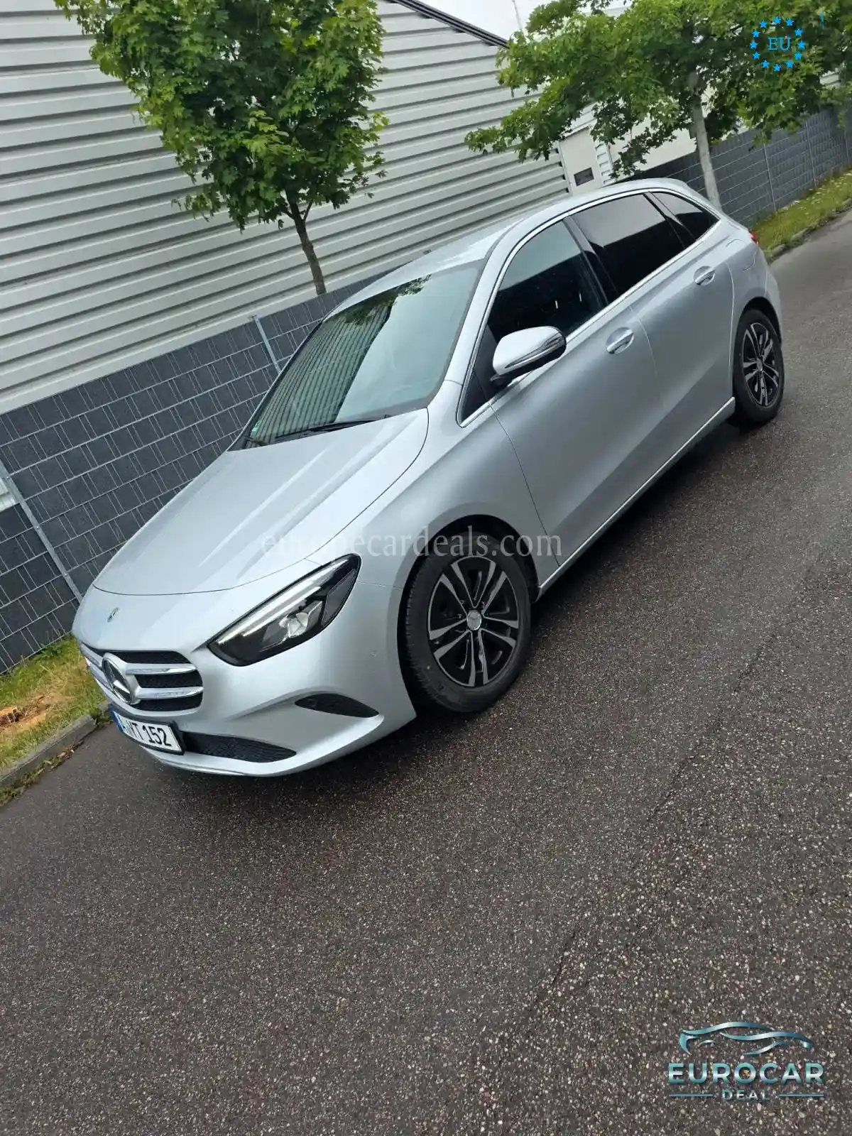 Mercedes-Benz B 220
