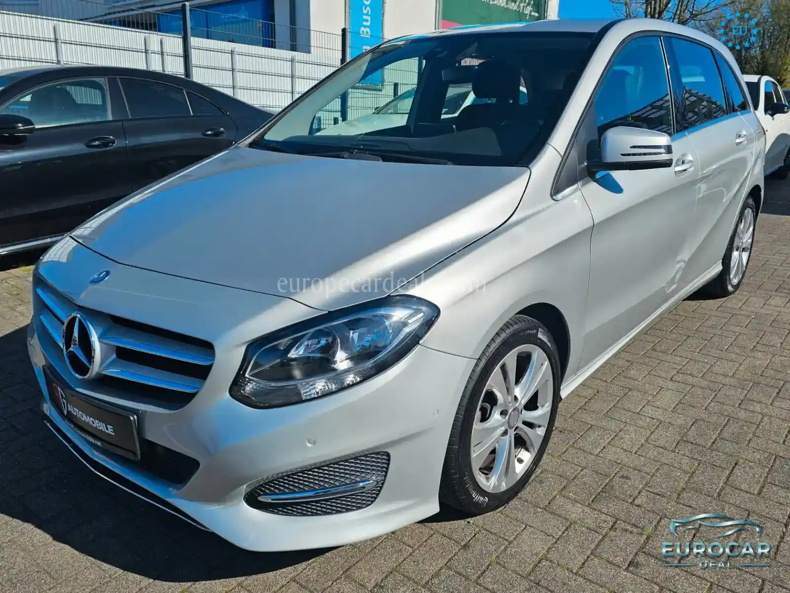 Mercedes-Benz B 180