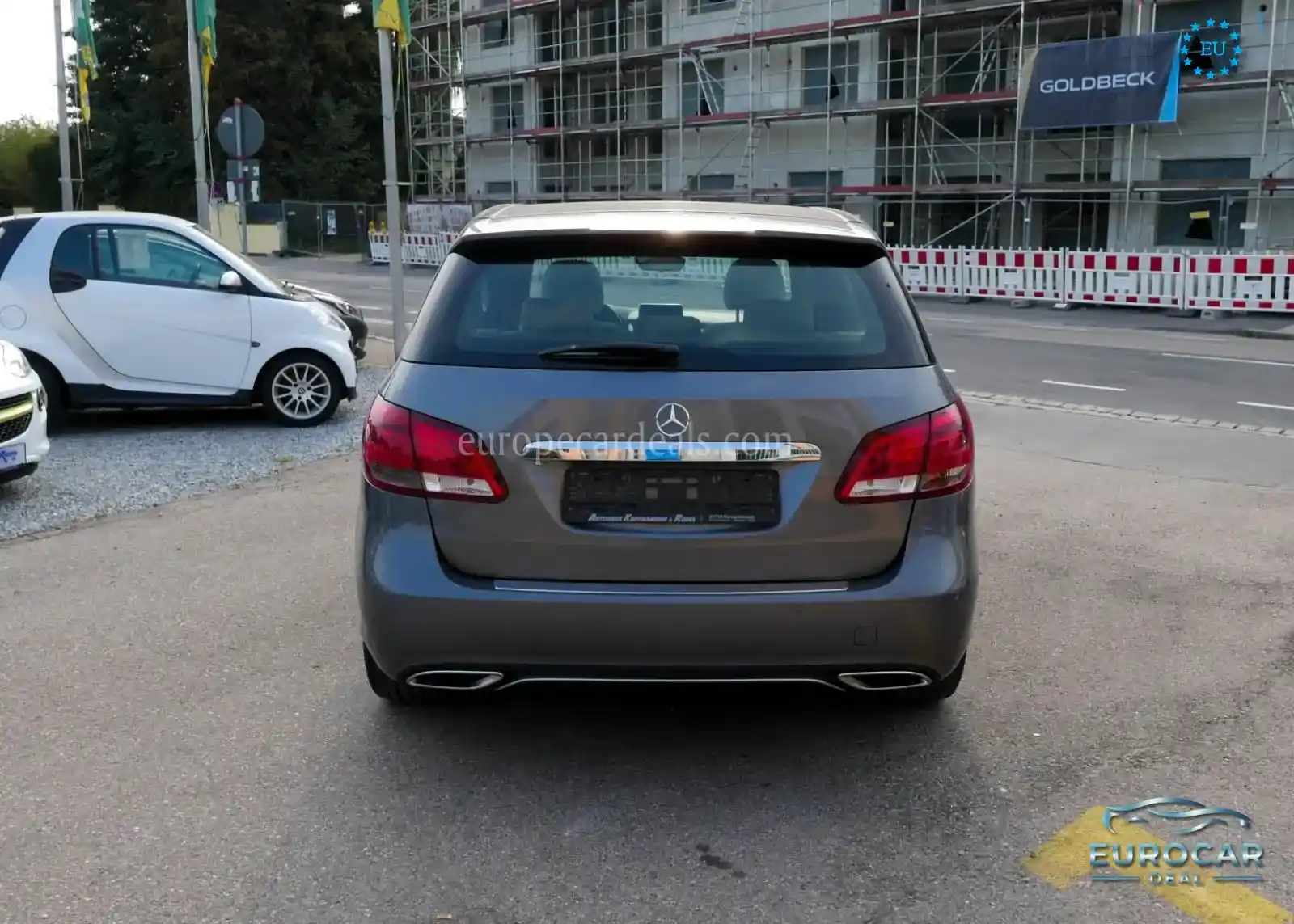 Mercedes-Benz B 180