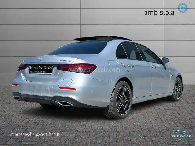 Mercedes-Benz E 300