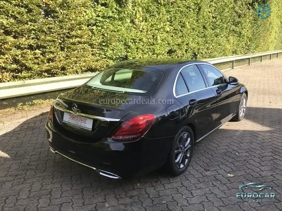 Mercedes-Benz C 180