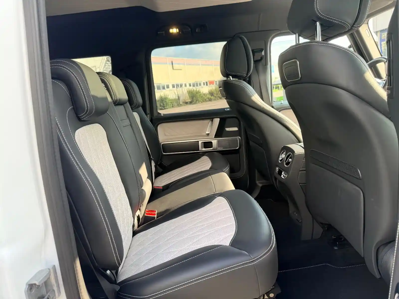 Mercedes-Benz G 500
