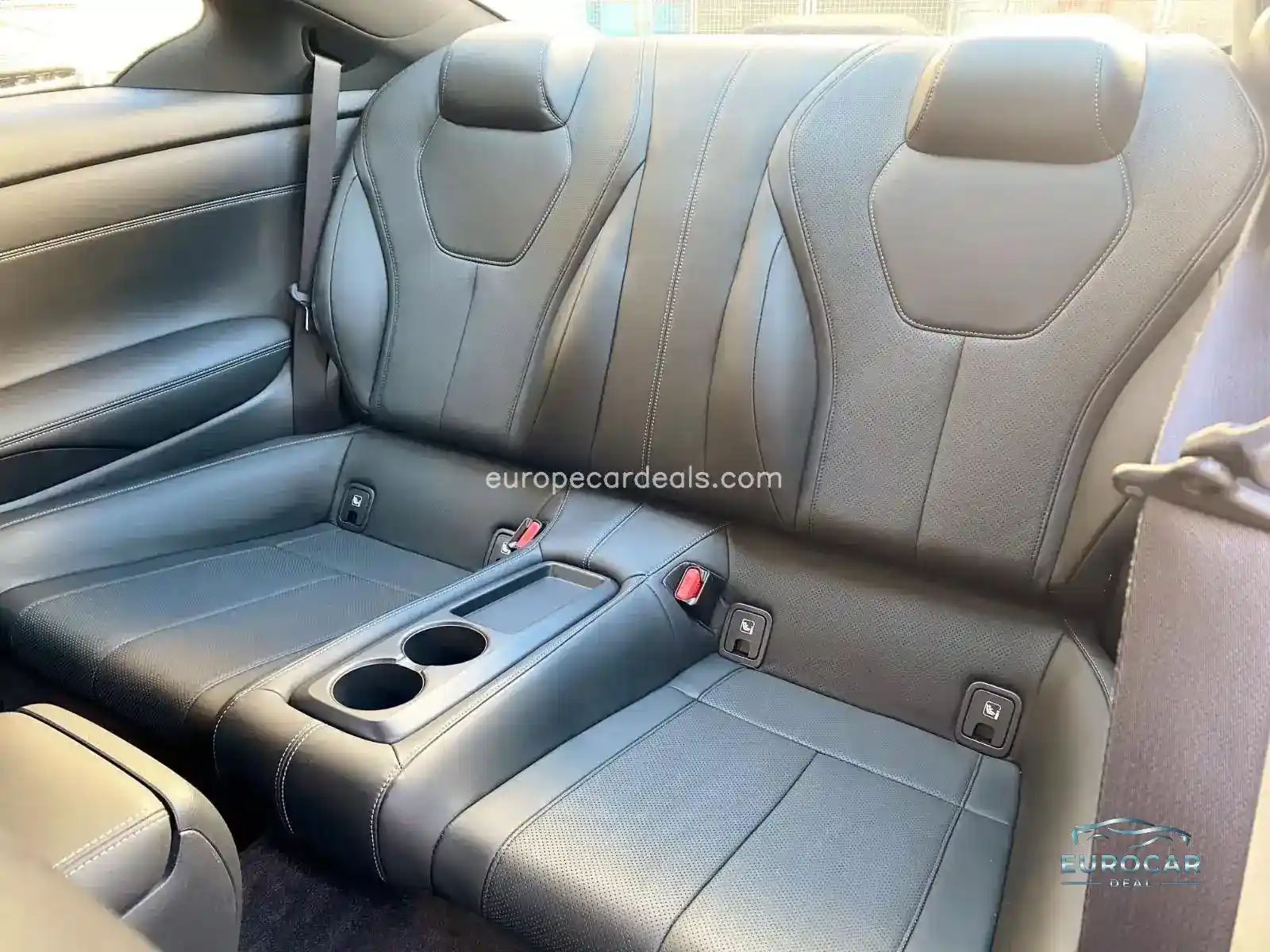 Infiniti Q60