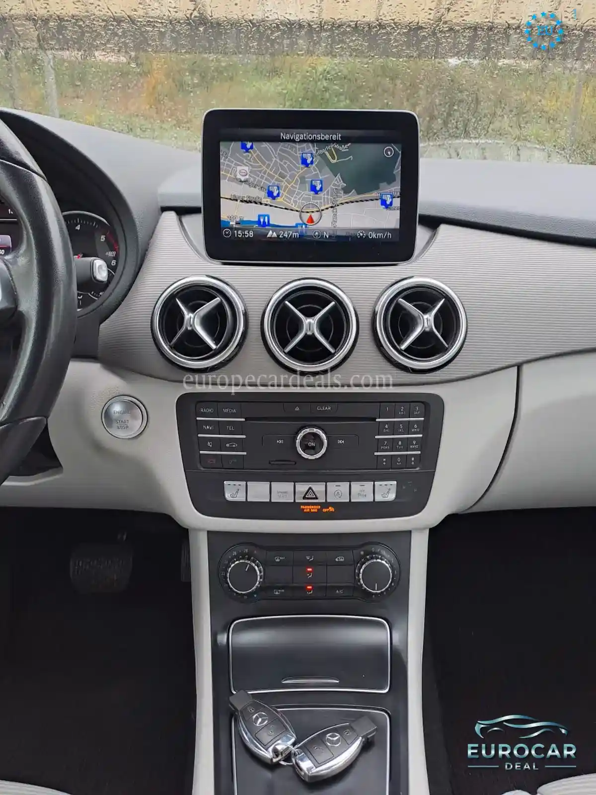 Mercedes-Benz B 200